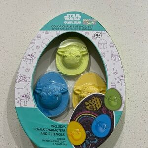 Star Wars Mandalorian Color Chalk & Stencil Set pack 2